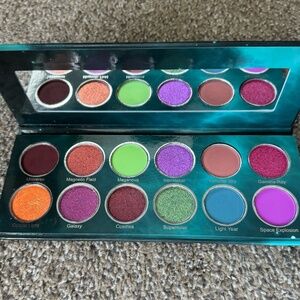 Sugar Drizzle "Hypernova" eyeshadow palette
